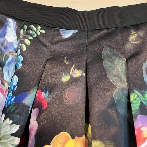 Ted Baker Floral fit and Flare skirt - Picture 4 of 6